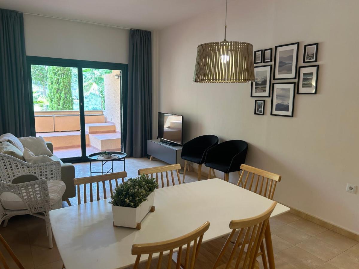 Quite & Relaxing Private Apartment For 2-6 Pers - Golf & Pool Resort - 무르시아 외부 사진
