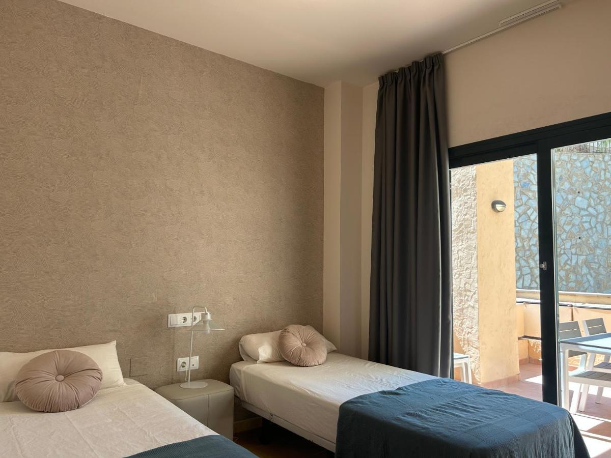 Quite & Relaxing Private Apartment For 2-6 Pers - Golf & Pool Resort - 무르시아 외부 사진